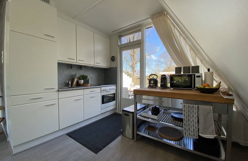 Scharendijke House | Modernly furnished and renovated house (2021) on the Grevelingenmeer.
