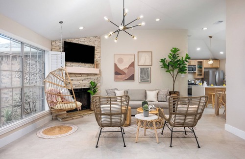 Barker House | Modernly Renovated Family Home w/Double Swing, 4TVs, Pets OK & Backyard Firepit