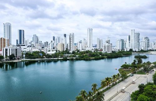 El Laguito Apartment | Moderno apartamento vista al mar y al lago piso 10