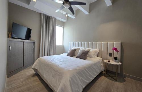 El Laguito Apartment | Moderno apartamento vista al mar y al lago piso 10