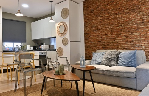 Prosperidad Apartment | Moderno Apartamento de dos dormitorios y dos baños en Avenida América