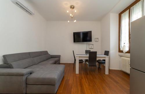 Ortica Apartment | Moderno bilocale vicino Aeroporto Linate Self check-in 24h & WiFi veloce