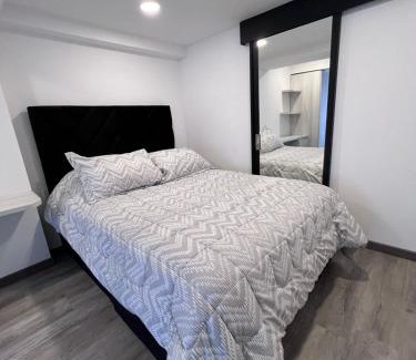 Normandia Apartment | Moderno doble altura Normandía