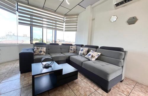 Machala Apartment | Moderno, grande, amplia vista, parqueo