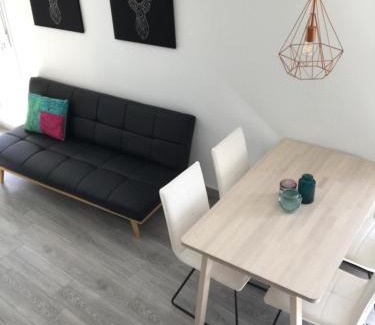 La Magdalena Apartment | MODERNO NUEVO Luminoso WI-FI PLAZA DEL PILAR 2