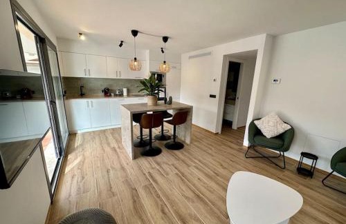 Puerto de Soller Apartment | Moderno y acogedor apartamento con terraza “ Llebeig”