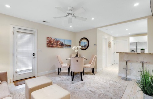 Hill East Apartment | Modest Apartment #1457