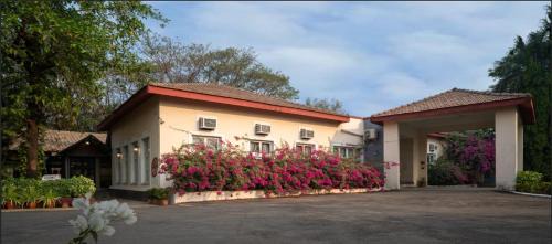 Karjat Hotel | Modi's Resort, Karjat