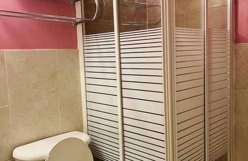 Old Town Hotel | Moe's Suite Hotel
