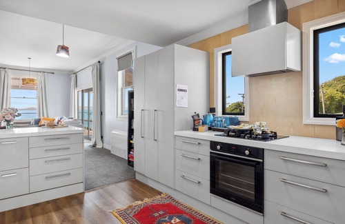 Moeraki House | Moeraki Beach Haven - Otago Beachfront Home