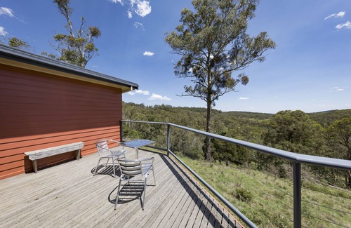 Ebor Cottage | Moffat Falls Cottage overlooks stunning waterfalls and mountain views
