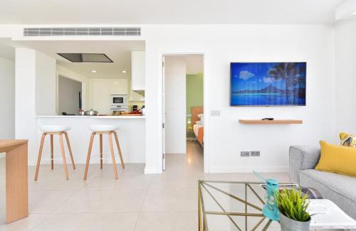 Playa de Mogan Apartment | Mogan Beachfront apartment V&L by VillaGranCanaria