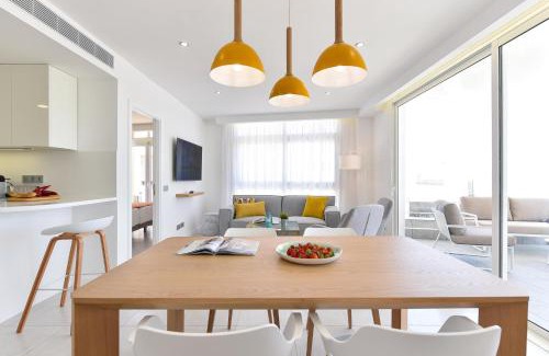 Playa de Mogan Apartment | Mogan Beachfront apartment V&L by VillaGranCanaria