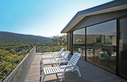 Moggs Creek House | Moggs Magic I Ocean Views I Walk to Beach