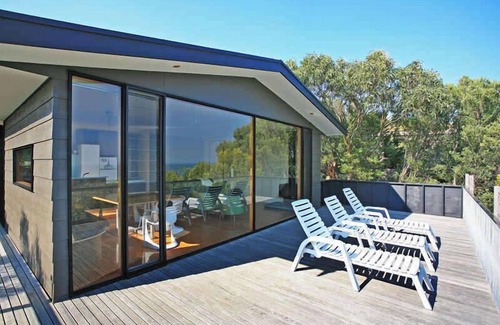 Moggs Creek House | Moggs Magic I Ocean Views I Walk to Beach