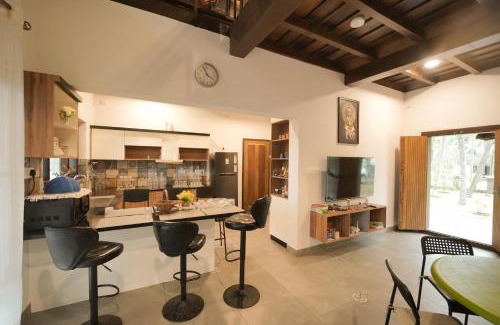 Hosdurg House | Mogra Nilayam