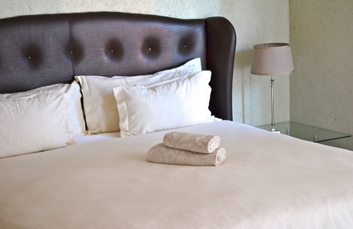 Moses Kotane Bed & Breakfast | Mogwase Bed and Breakfast