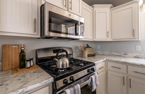 Willow Beach House | Mohave Desert Getaway