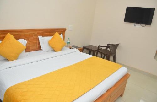 Vrindavan House | Mohit Guest IN