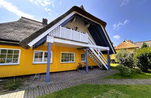 Wieck auf dem Darss Apartment | Moin Moin - Welcome to the apartment "Skipper's Kabine"