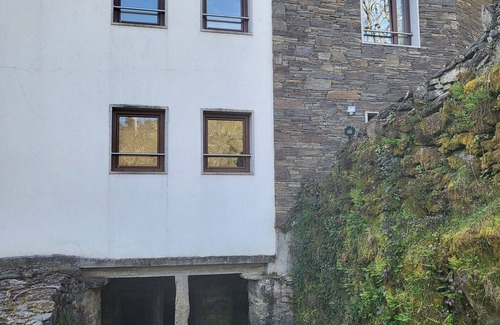 Braganca House | Moinho da Ponte Velha: a rural retreat in Bragança, charm, comfort and nature.