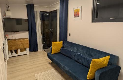 Craigavon Apartment | Moira Garden Tiny Home