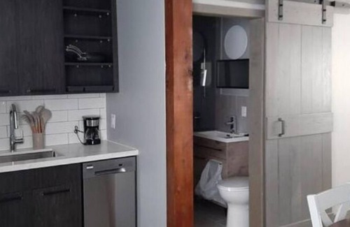 Madoc Hotel | Moira Lake Motel - Double Room