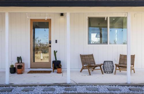 Yucca Valley House | Mojave Mesa - Desert Views & Desert Style home