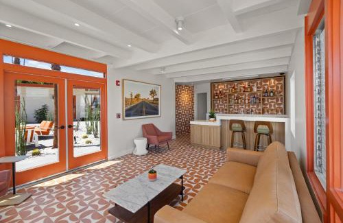 Palm Desert Hotel | Mojave Resort - Adults Only