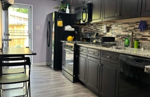 Aspen Hill House | Mojy's home ready to serve you. A quiet and peaceful house and a nice landscape.