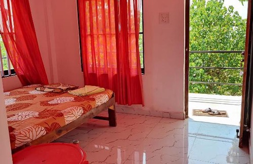 Arambol House | Moksha cafe rooms arambol beach