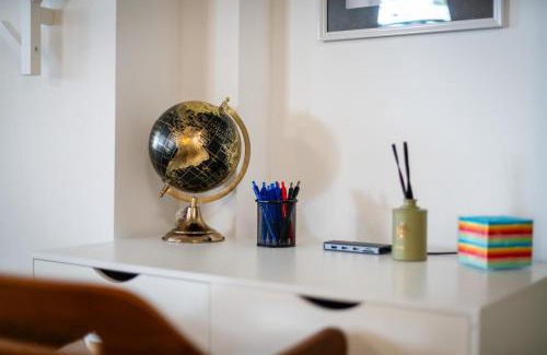 Grundschottel Apartment | MOLA Apartments-Ferienwohnung für 5 Personen-separater Eingang-Gratis Parkplatz-Terrasse-Grill-Highspeed WLAN-auch für Langzeit geeignet