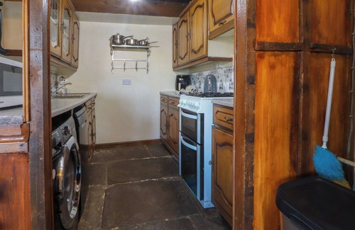 Oxenhope Cottage | MOLDY WARP BARN, pet friendly, character holiday cottage in Haworth