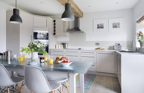 North Cerney Cottage | Mole End Cottage (2) - a beautiful property sleeping 2 guests in 1 bedroom