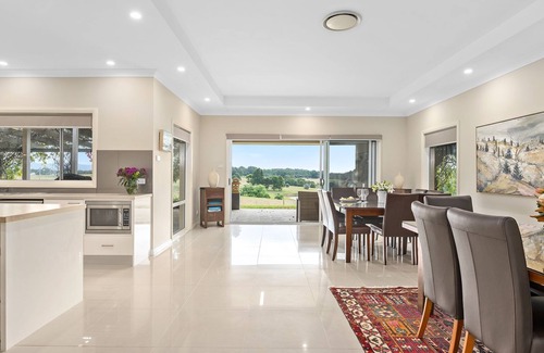 Keinbah House | Mole Hill Farmhouse - Perfect Large Families Getaways