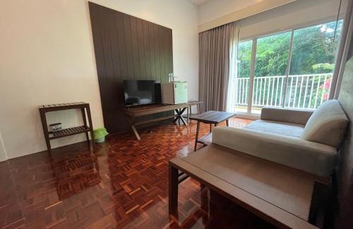 North Pattaya Cabin | Molecular cloud