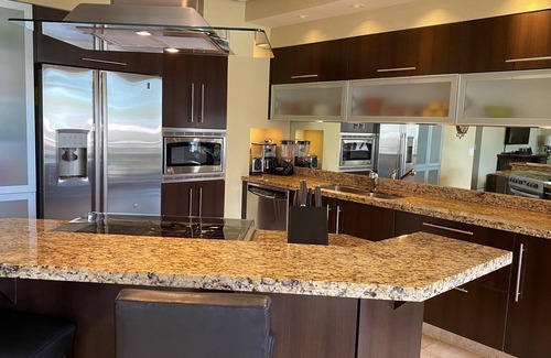 Emiliano Zapata Condo | Molino de Agua BEST in PV, amazing location. best pool! Walk EVERYWHERE