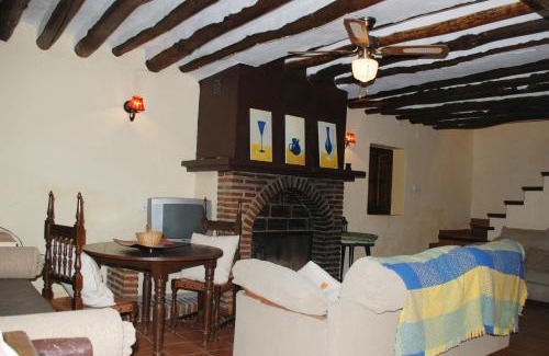 Villanueva del Trabuco House | Molino Jabonero