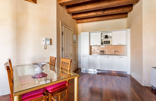 Molina Apartment | Molino Stucky Residence Galea Suite