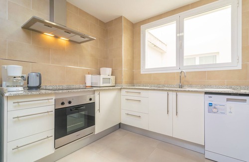 Cala Bona House | MOLL 3 - Apartment with sea views in Cala Bona. Free WiFi