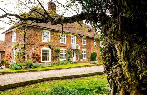 Ash House | Molland Manor House Self catering (10 bedrooms 9 bathrooms)