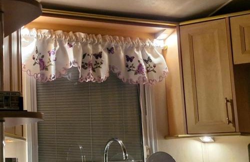 Ingoldmells Resort | MOLLIES DEN 6 Berth 2 Bedrooms Waterside Leisure Park Ingoldmells