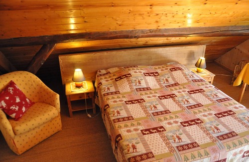 Queige House | Molliessoulaz barn with wolves
