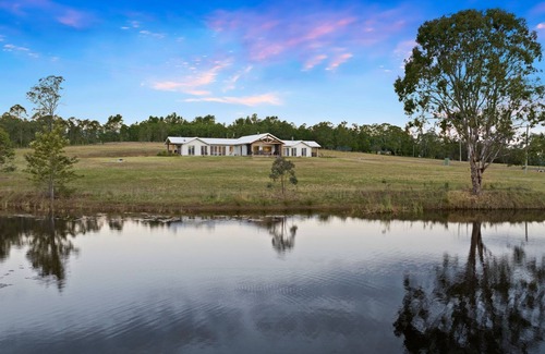 Lovedale Apartment | Molly Morgan Vineyard Villa Semillon Weekend Getaway for Two