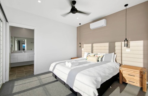 Lovedale Apartment | Molly Morgan Vineyard Villa Shiraz. Couples Retreat in the Hunter