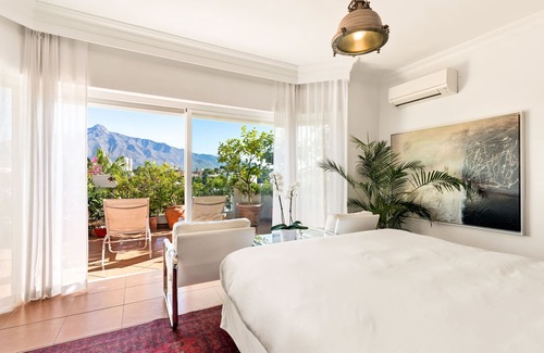 Nueva Andalucia House | Molo Luxury Suites Puerto Banus