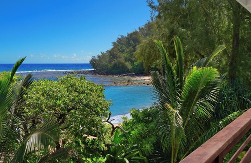Kilauea House | Moloaa Bay Villa, impressive home on secluded white sand beach