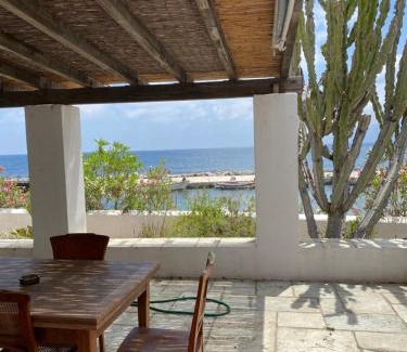 Skiros Bed & Breakfast | Molos ONE