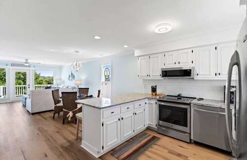 Holden Beach House | Mom's Gift/256-B Brunswick Ave West -