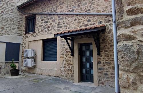 Boulieu-les-Annonay Apartment | Moments de douceur - Suite Laponie et Suite Tahiti